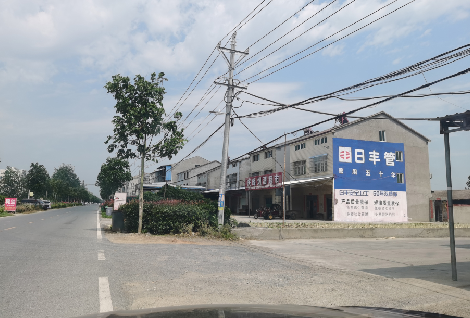 晋江如何能保证墙体广告的醒目性？